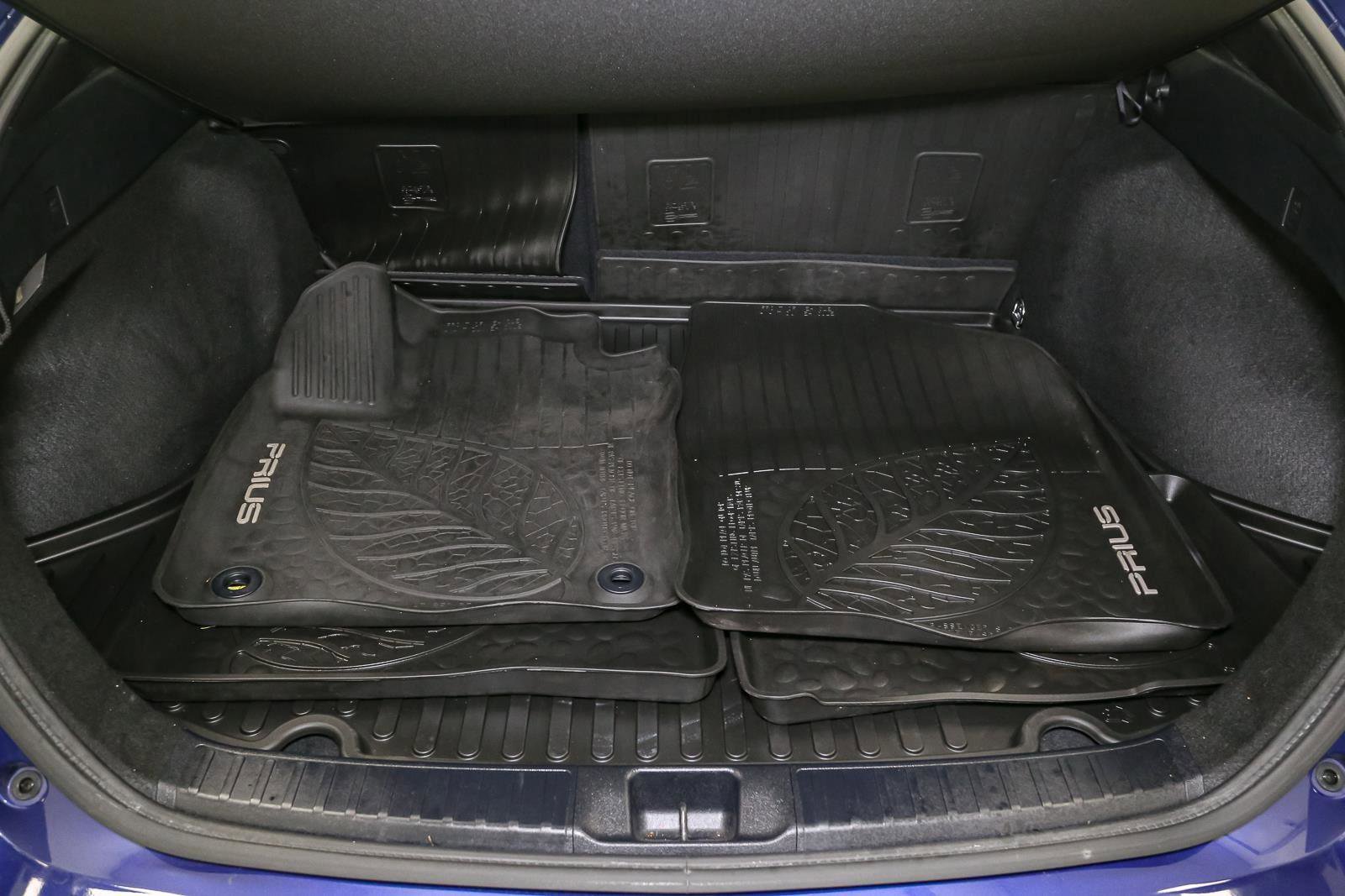 Used 2016 Toyota Prius Two FWD image 12