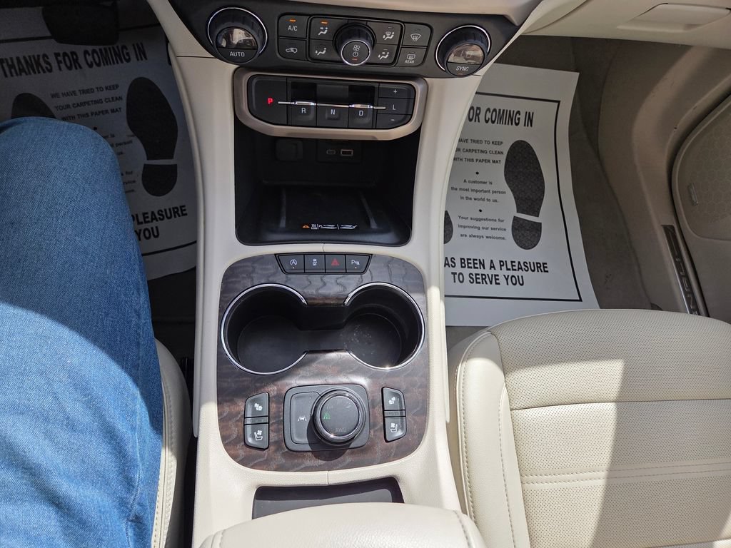 Used 2023 GMC Acadia Denali AWD/4WD image 34