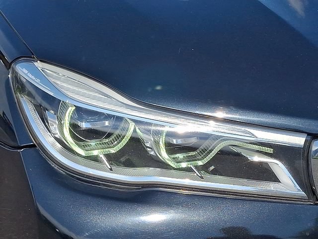 Used 2018 BMW 750i xDrive AWD/4WD image 10