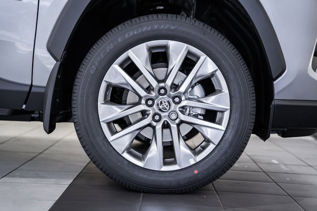 New 2025 Toyota RAV4 Limited image 17
