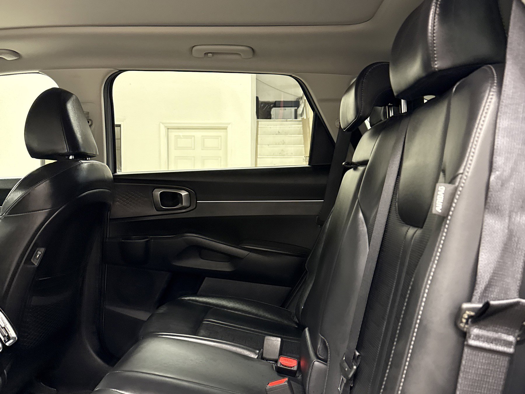 Used 2024 Kia Sorento S w/ Panoramic Sunroof Package image 18