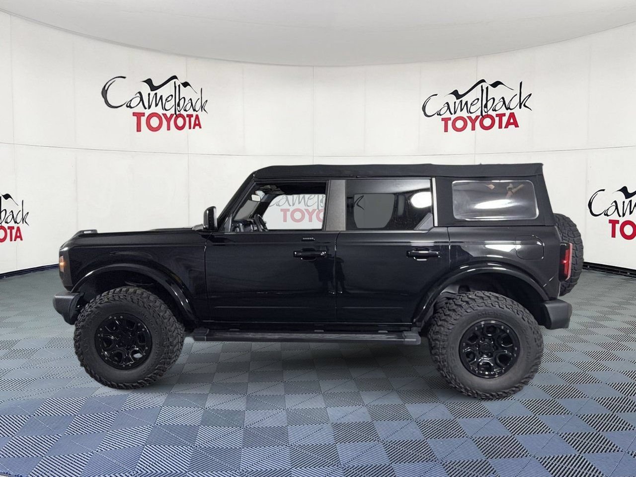 Used 2022 Ford Bronco Outer Banks AWD/4WD image 5