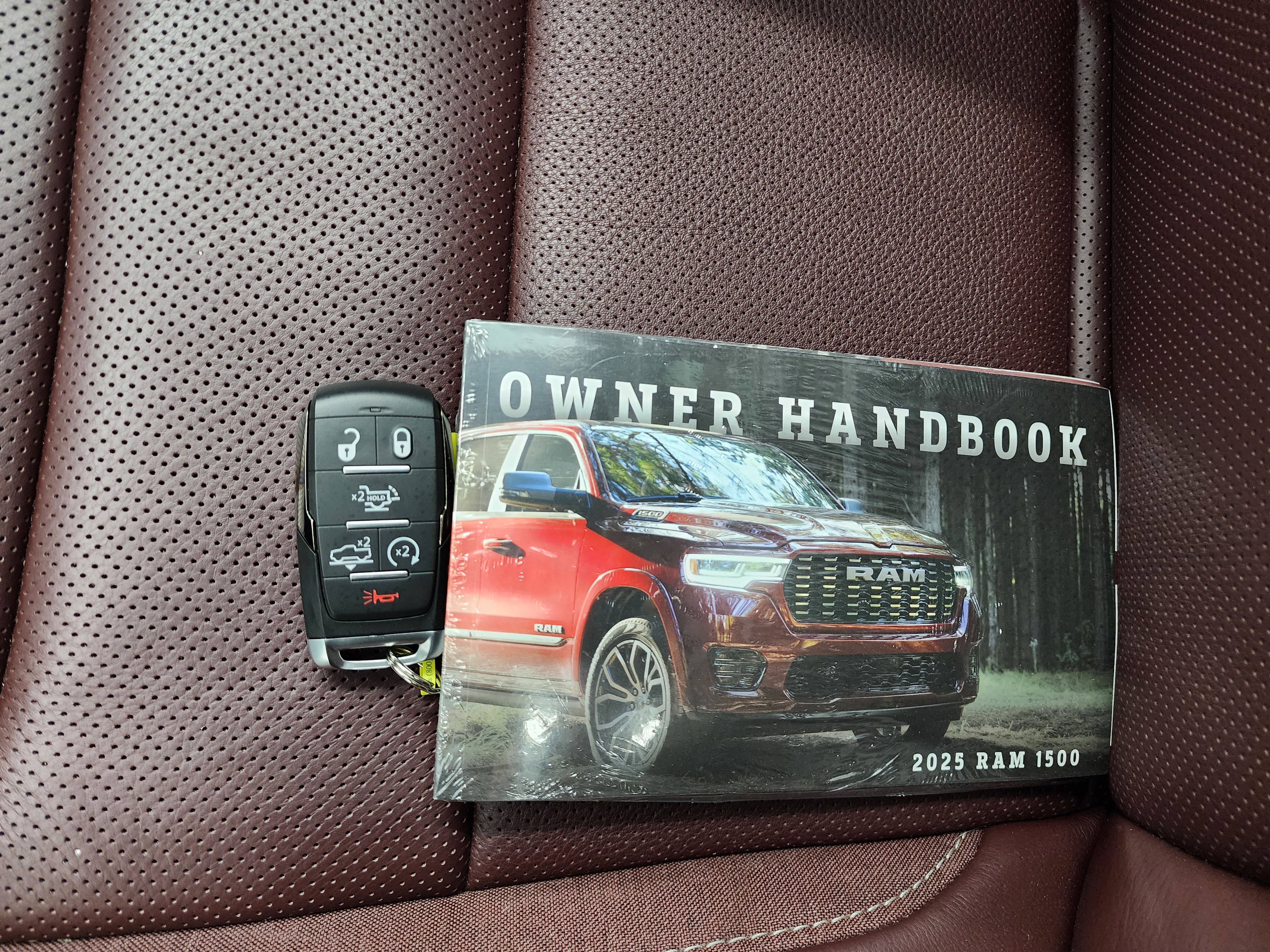 Used 2025 RAM 1500 Limited AWD/4WD image 55