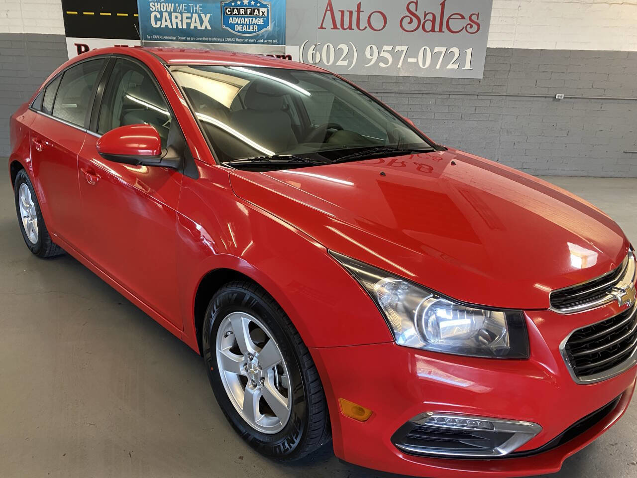 Used 2016 Chevrolet Cruze LT w/ Technology Package image 7