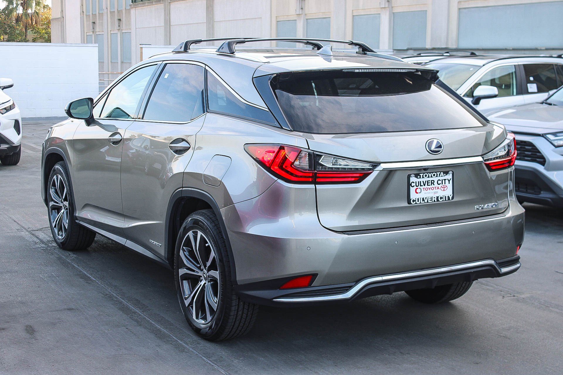 Used 2020 Lexus RX 450h RX 450h w/ Premium Package image 7