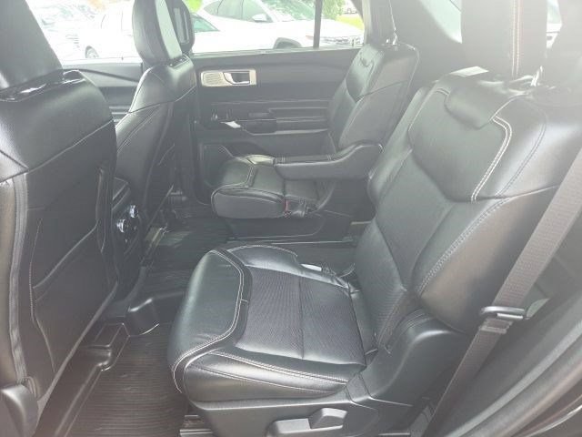 Used 2022 Ford Explorer ST w/ ST Street Pack AWD/4WD image 39
