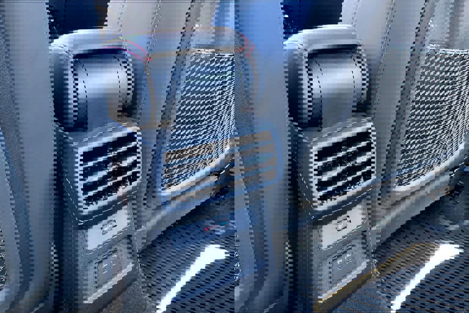 Used 2024 Audi RS 3 image 35