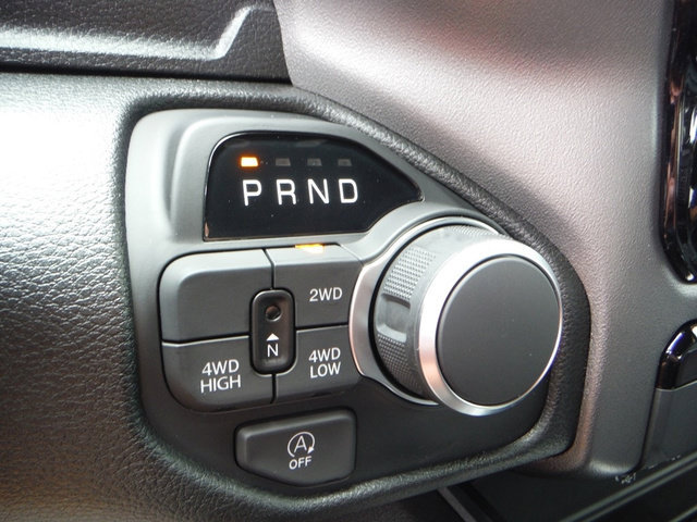 New 2026 RAM 1500 Express AWD/4WD image 31