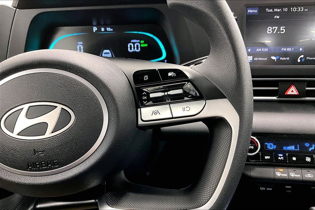 Used 2026 Hyundai Elantra Blue image 24