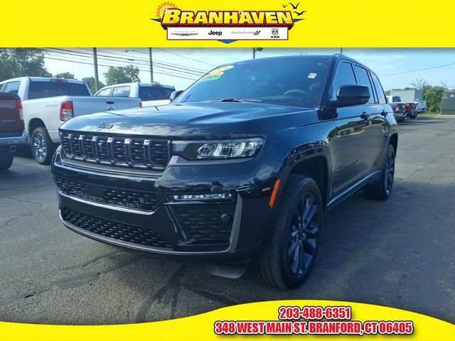 Certified 2023 Jeep Grand Cherokee Limited AWD/4WD image 1