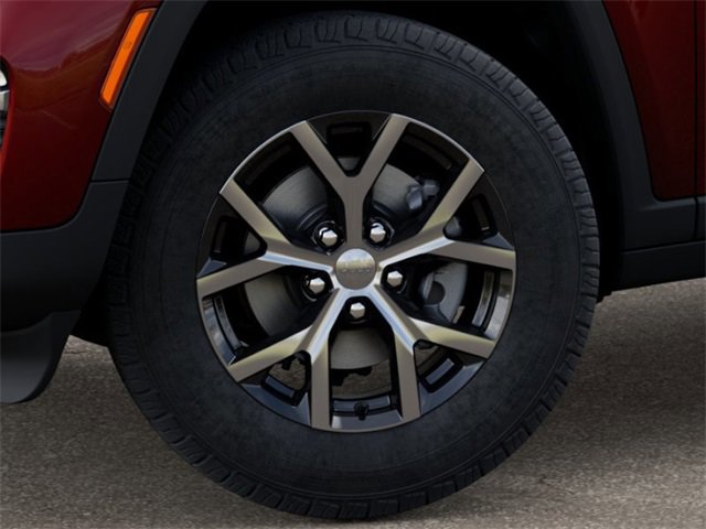 New 2025 Jeep Grand Cherokee Limited w/ Trailer Tow Package image 8