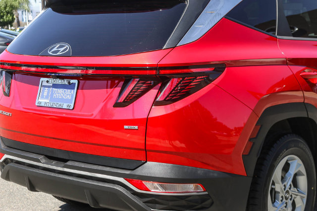 Certified 2022 Hyundai Tucson SEL AWD/4WD image 11