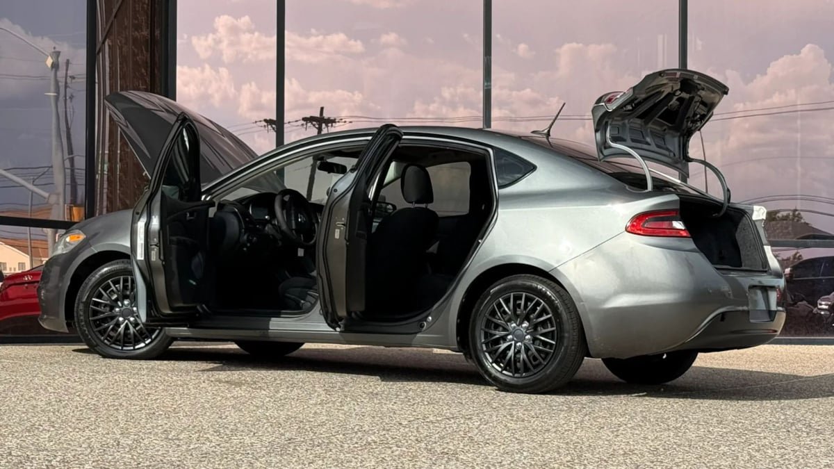 Used 2013 Dodge Dart SE w/ Value Group FWD image 27