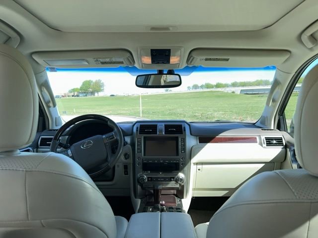 Used 2014 Lexus GX 460 Luxury image 11