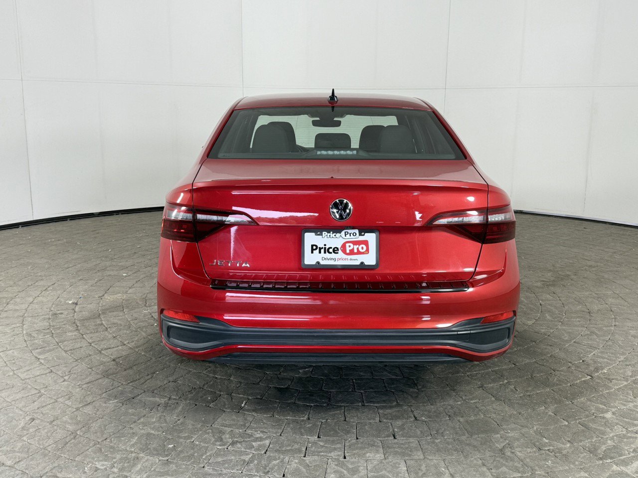 Used 2024 Volkswagen Jetta Sport image 7