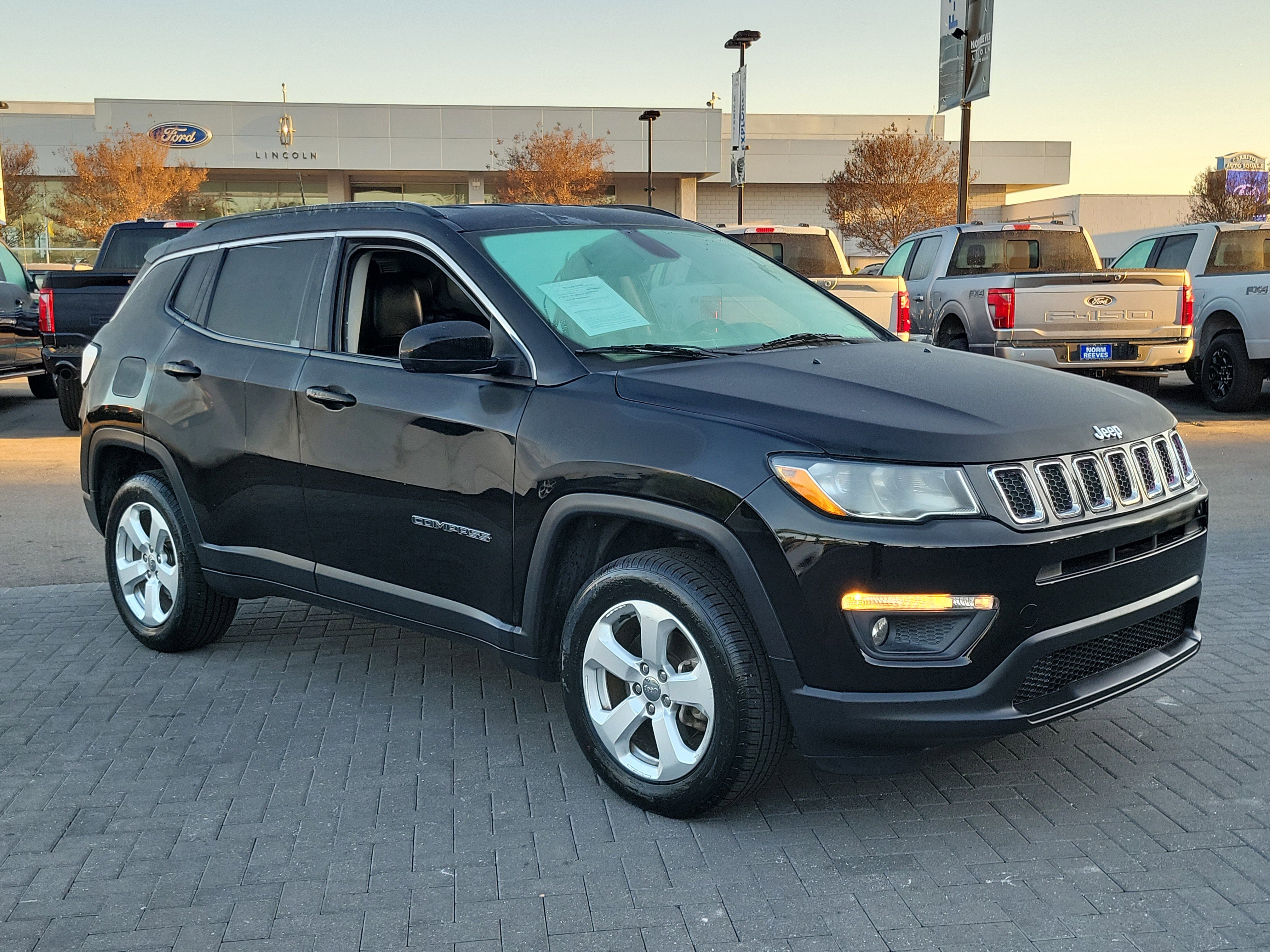 Used 2018 Jeep Compass Latitude w/ Popular Equipment Group image 28
