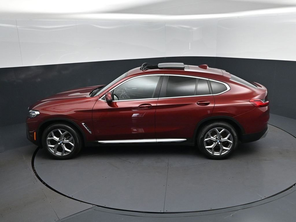Certified 2025 BMW X4 xDrive30i AWD/4WD image 32