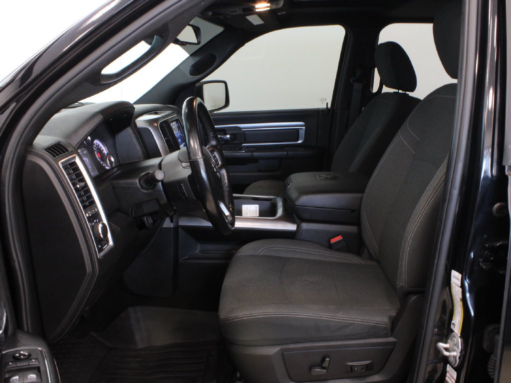 Used 2021 RAM 1500 Warlock AWD/4WD image 12