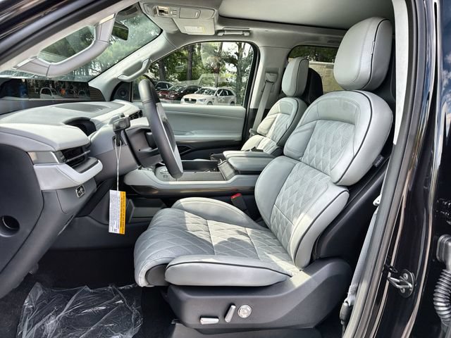 New 2027 Lincoln Navigator L Black Label AWD/4WD image 11