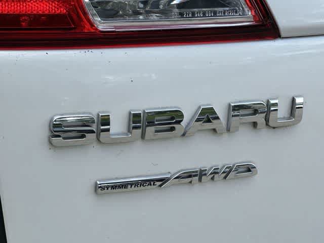 Used 2013 Subaru Outback 3.6R Limited w/ Moonroof Pkg AWD/4WD image 25
