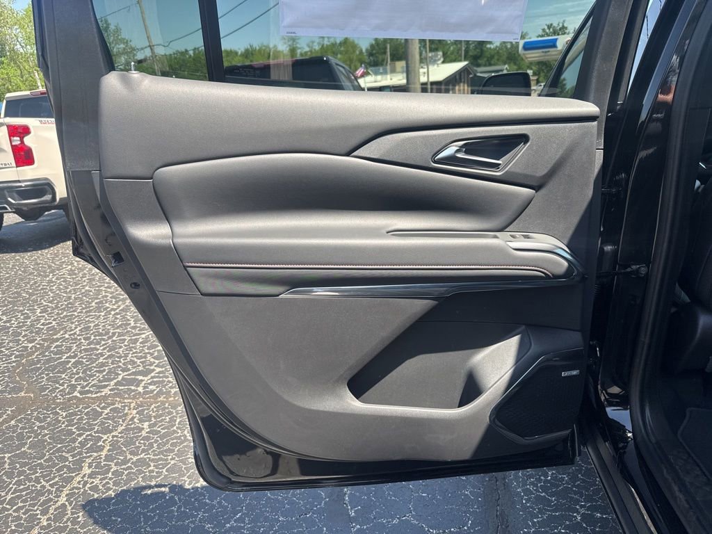 New 2026 Chevrolet Traverse Z71 w/ Enhanced Driving Package AWD/4WD image 15