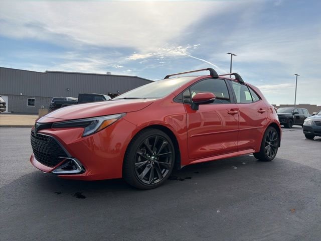 Used 2025 Toyota Corolla XSE FWD image 3