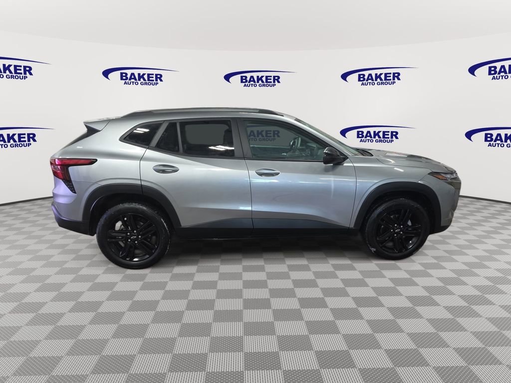 Certified 2024 Chevrolet Trax ACTIV w/ Sunroof Package image 4