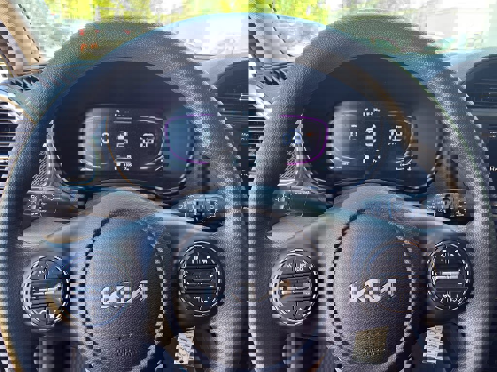 Used 2024 Kia Soul LX w/ Option Group 015 image 15