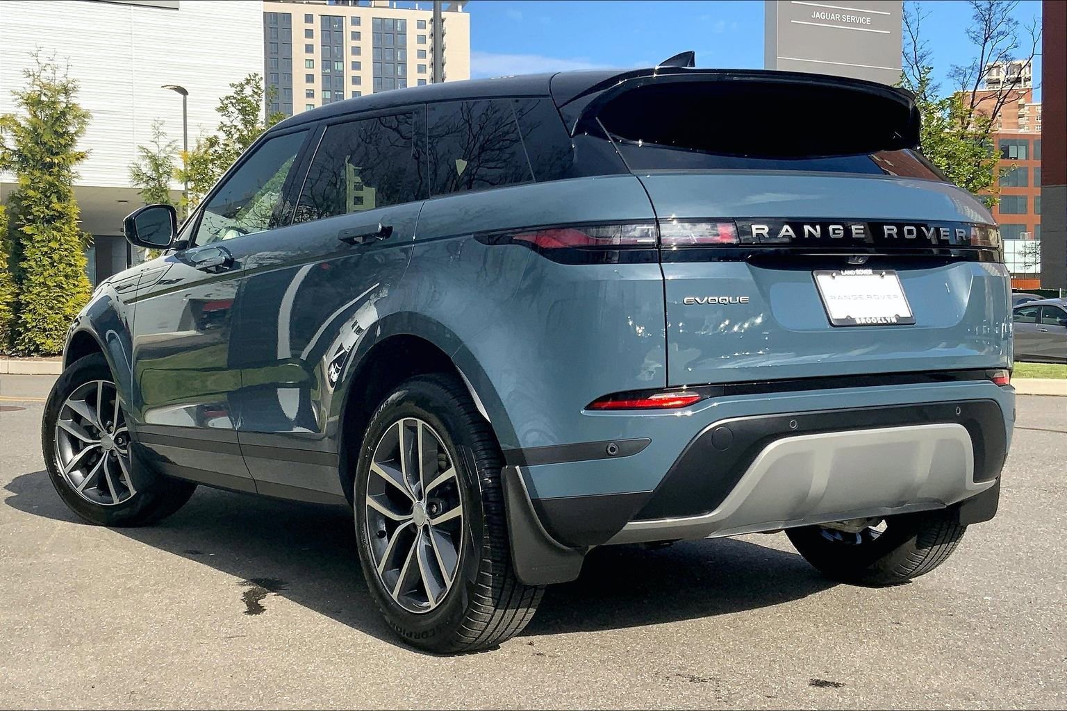 Used 2026 Land Rover Range Rover Evoque S image 11