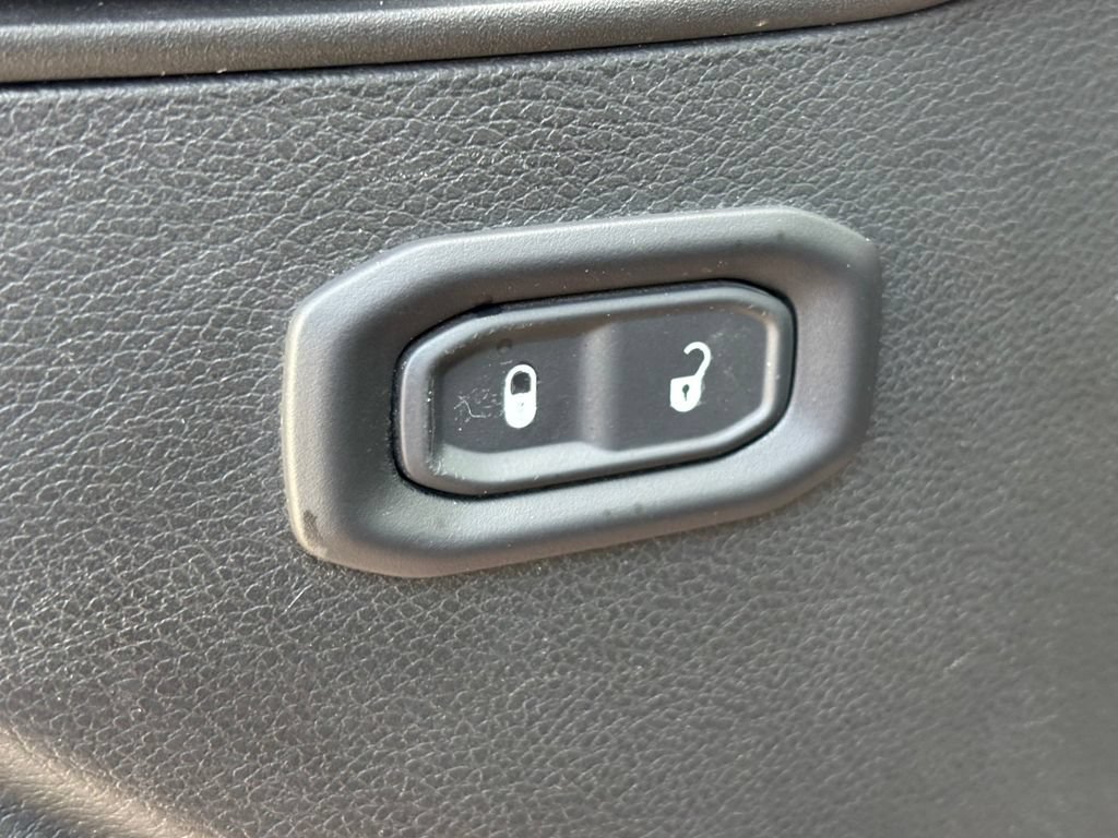 Used 2022 Jeep Gladiator Sport AWD/4WD image 19
