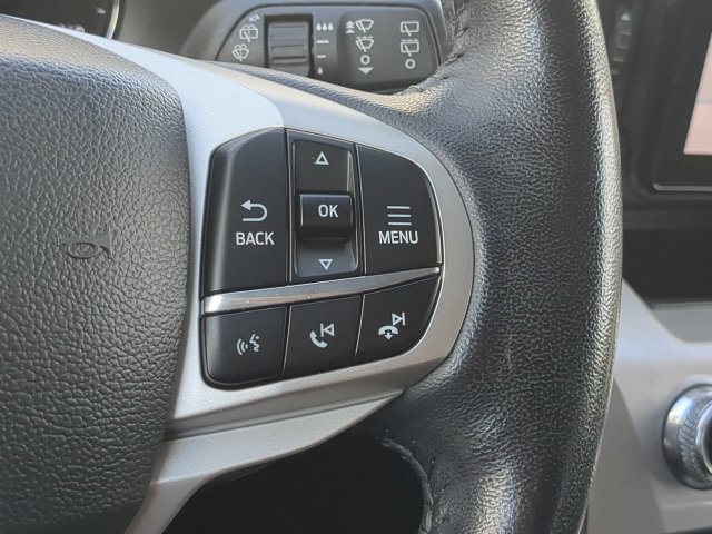 Used 2023 Ford Explorer XLT RWD image 32