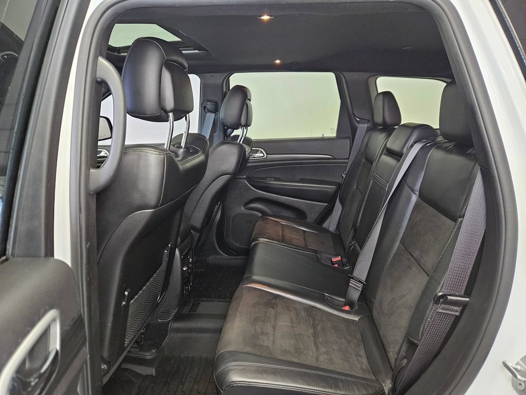 Used 2021 Jeep Grand Cherokee Altitude AWD/4WD image 5