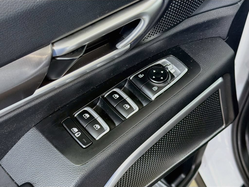 Used 2024 Kia Telluride S w/ S Sunroof Package FWD image 19