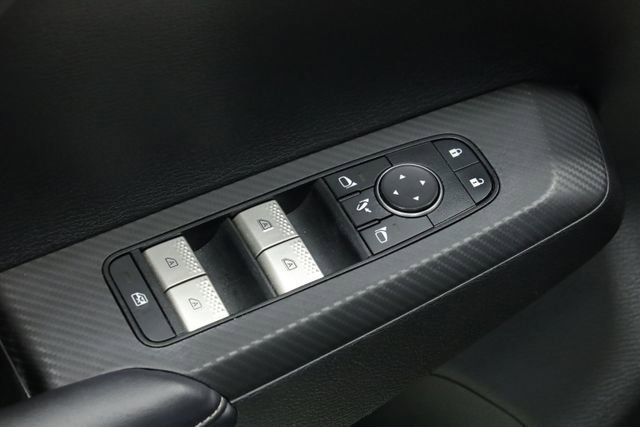 Used 2023 Mitsubishi Outlander SE FWD image 25