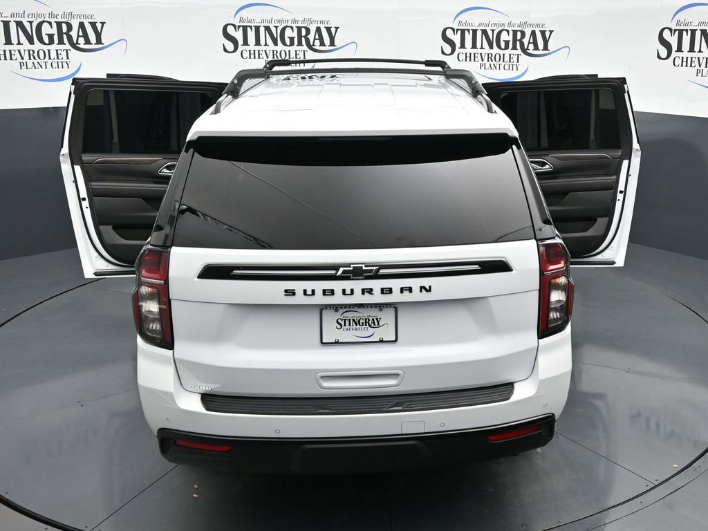 Used 2024 Chevrolet Suburban Z71 w/ Luxury Package AWD/4WD image 26