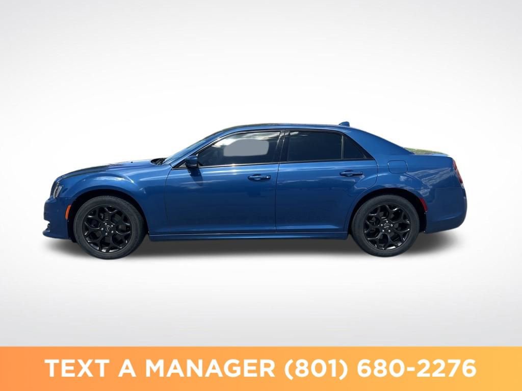 Used 2021 Chrysler 300 Touring L AWD/4WD image 2