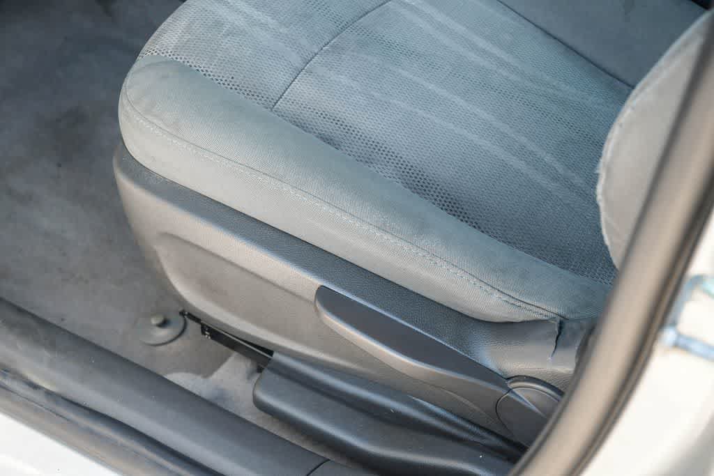 Used 2016 Chevrolet Sonic LT FWD image 26
