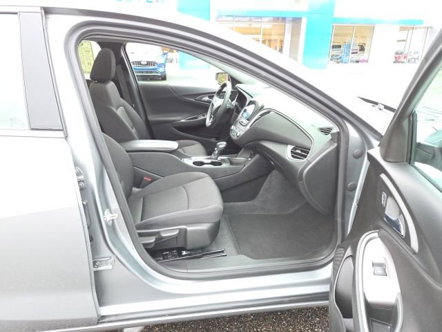 Used 2024 Chevrolet Malibu LT image 44