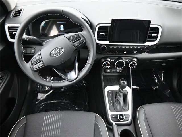 New 2025 Hyundai Venue Limited image 12