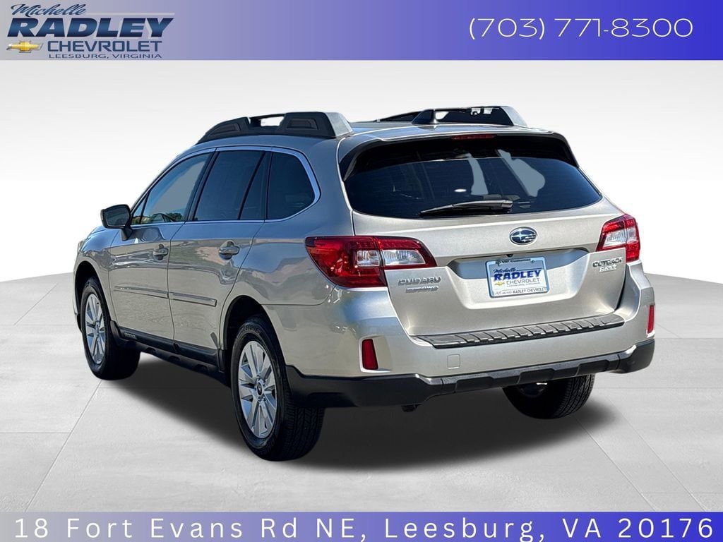 Used 2017 Subaru Outback 2.5i Premium AWD/4WD image 3
