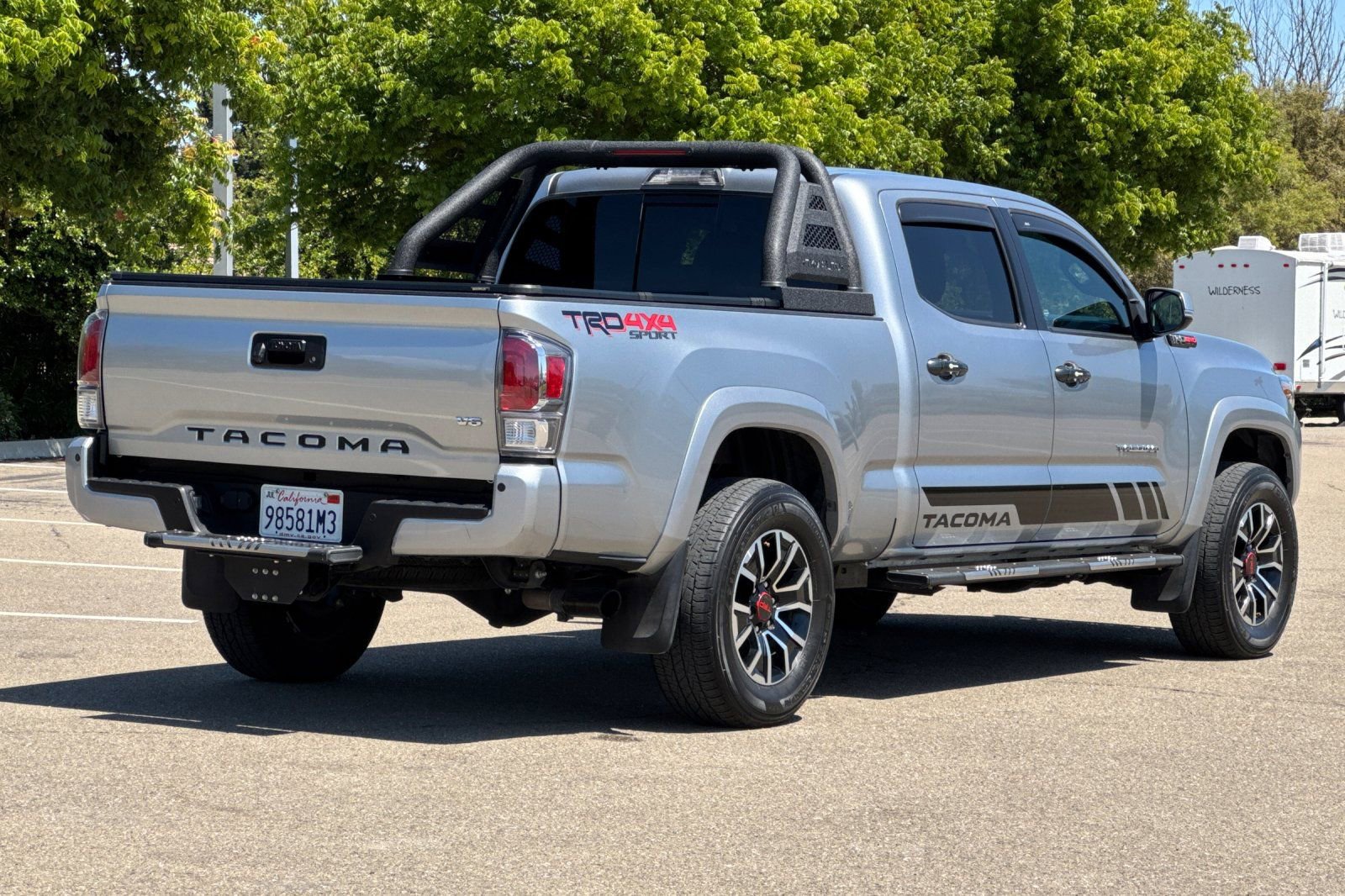 Used 2022 Toyota Tacoma TRD Sport w/ Technology Package AWD/4WD image 4