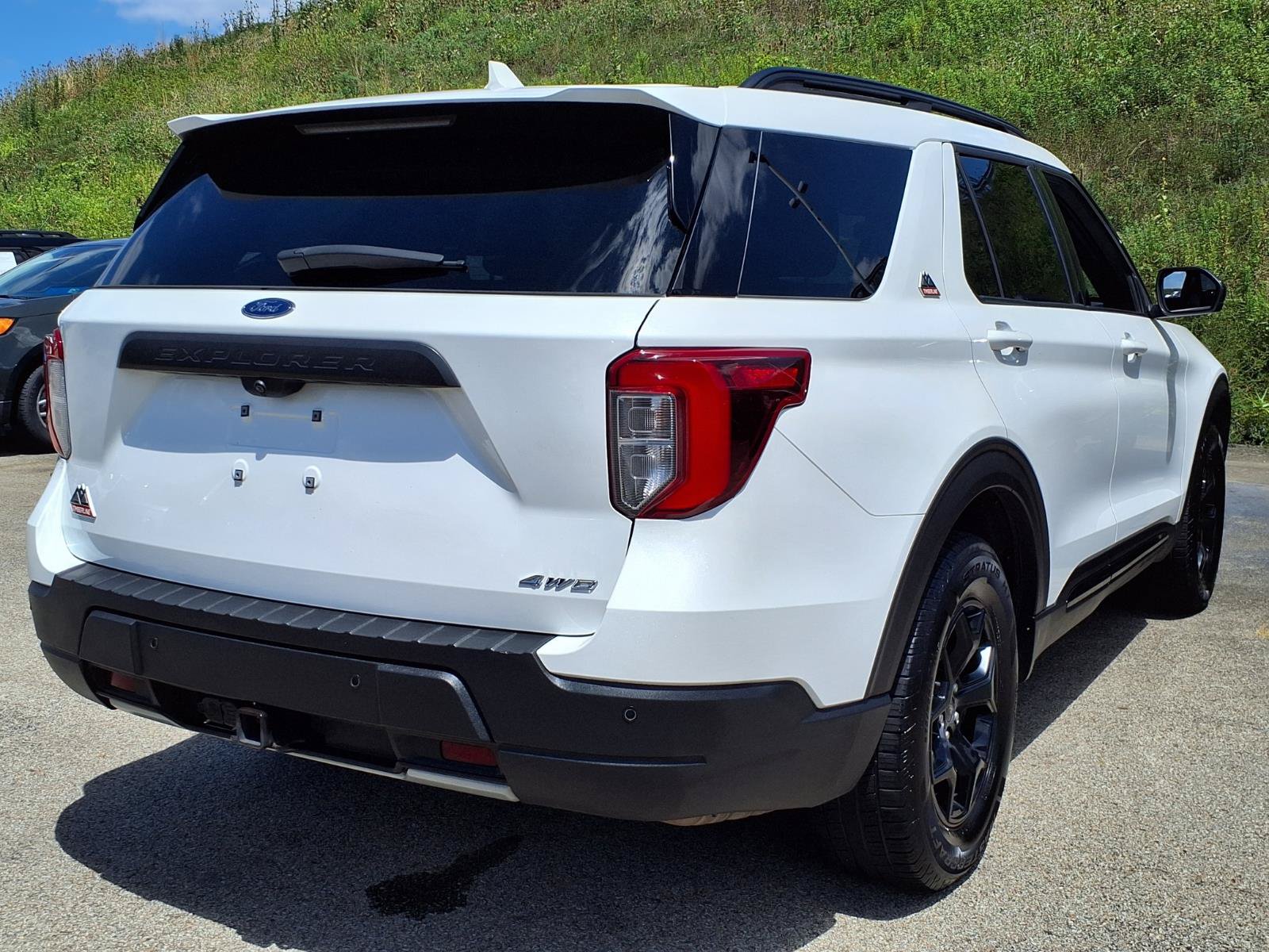Used 2024 Ford Explorer Timberline w/ Timberline Technology Package AWD/4WD image 4