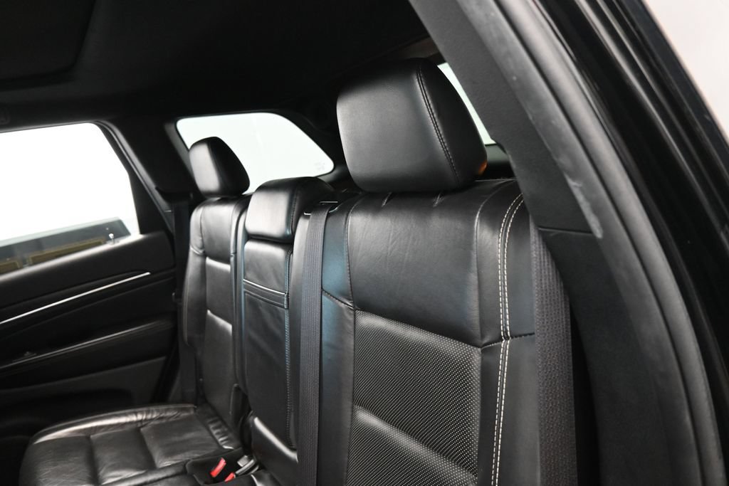 Used 2017 Jeep Grand Cherokee Limited w/ Luxury Group II RWD image 30