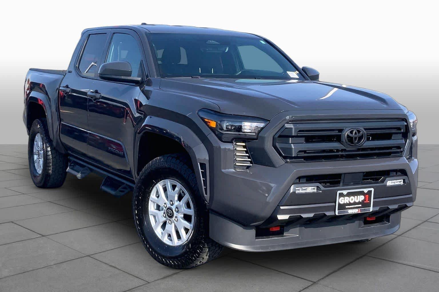 Used 2025 Toyota Tacoma SR5 RWD image 3