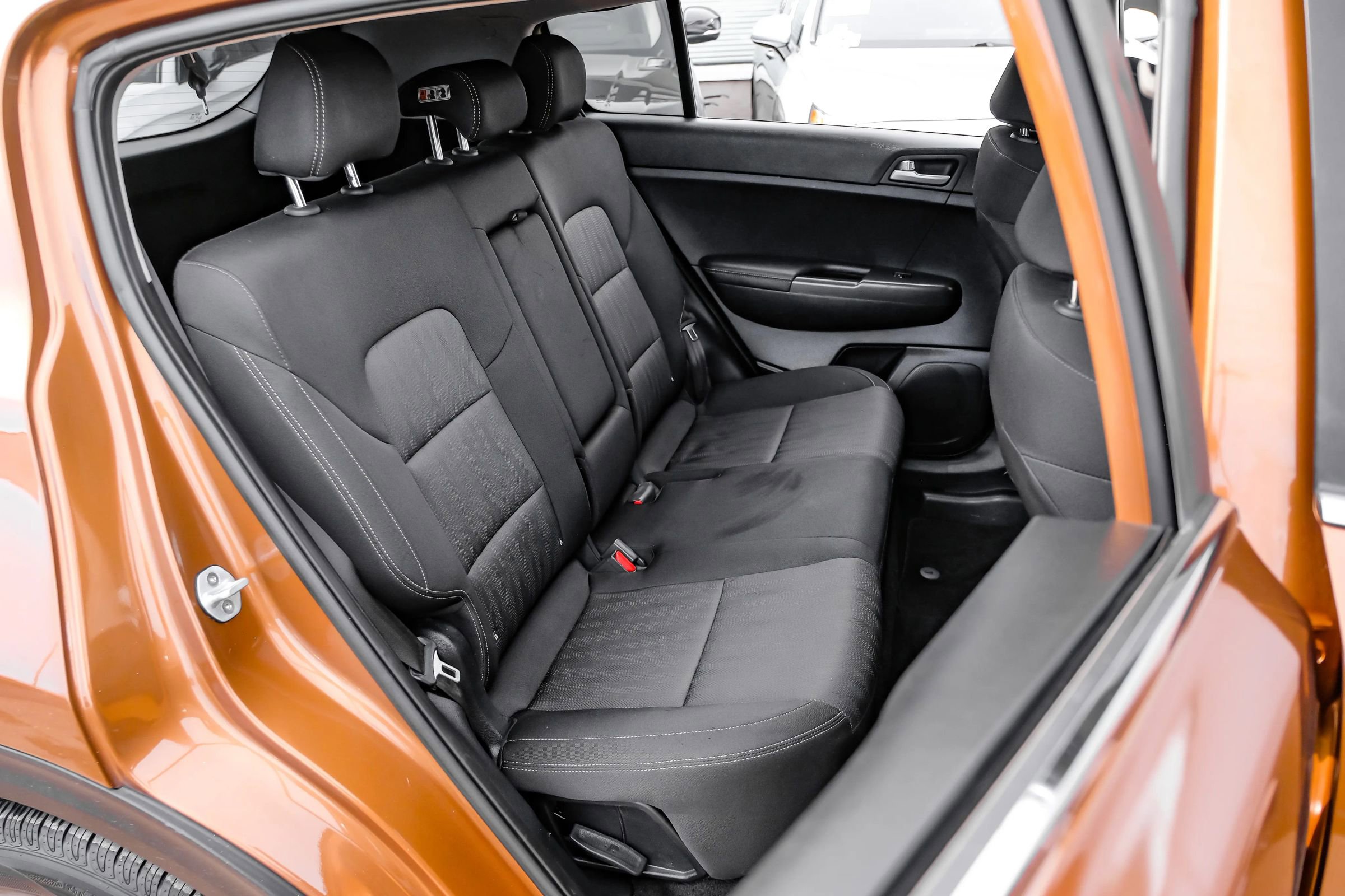 Used 2019 Kia Sportage LX image 38