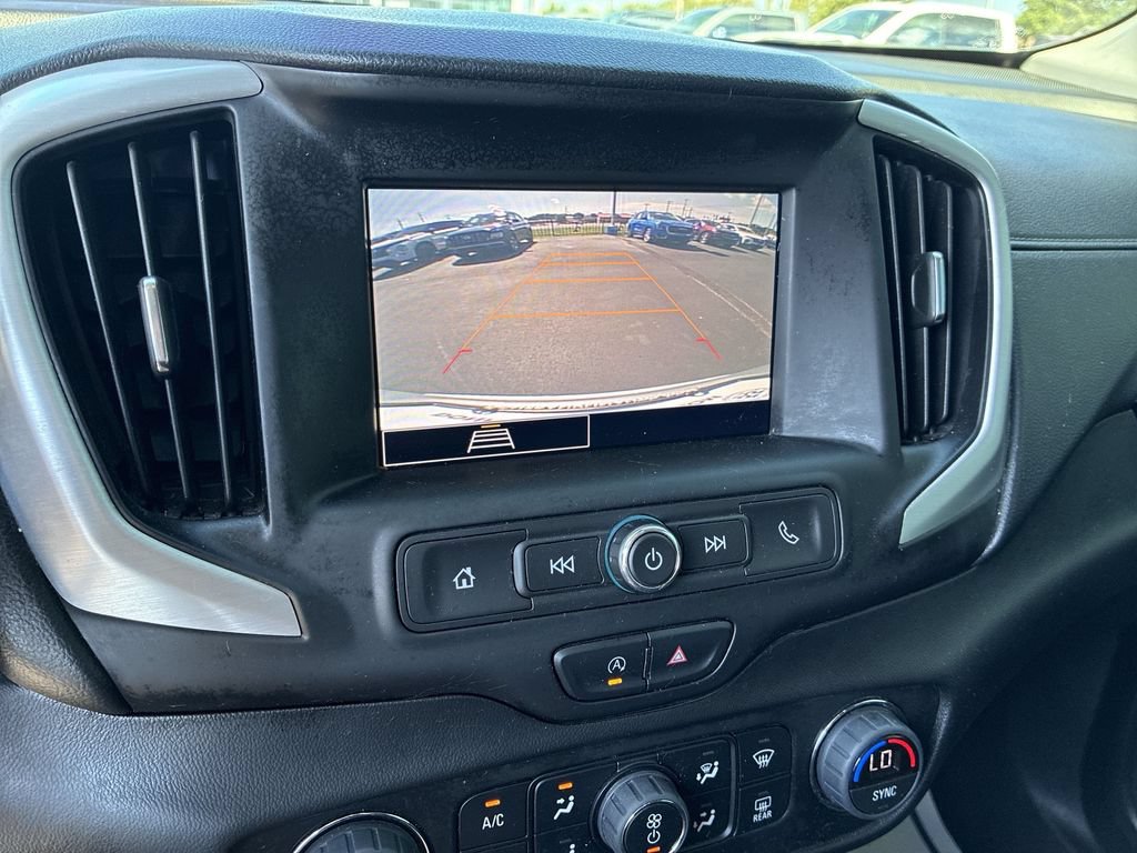 Used 2022 GMC Terrain SLE w/ Driver Convenience Package FWD image 16
