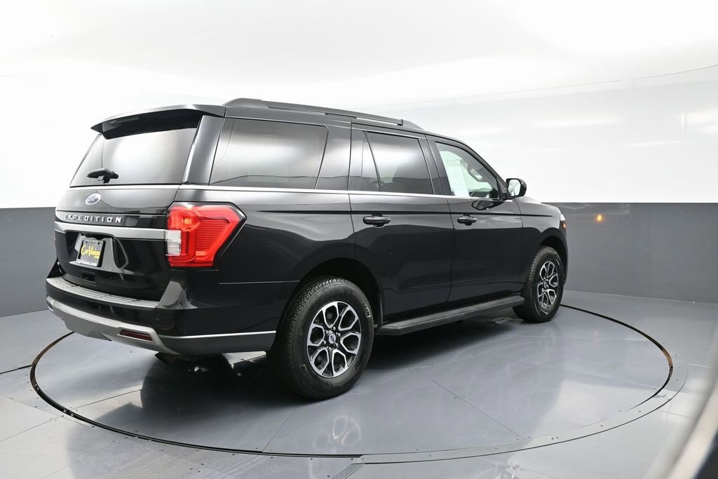 Used 2024 Ford Expedition XLT image 9