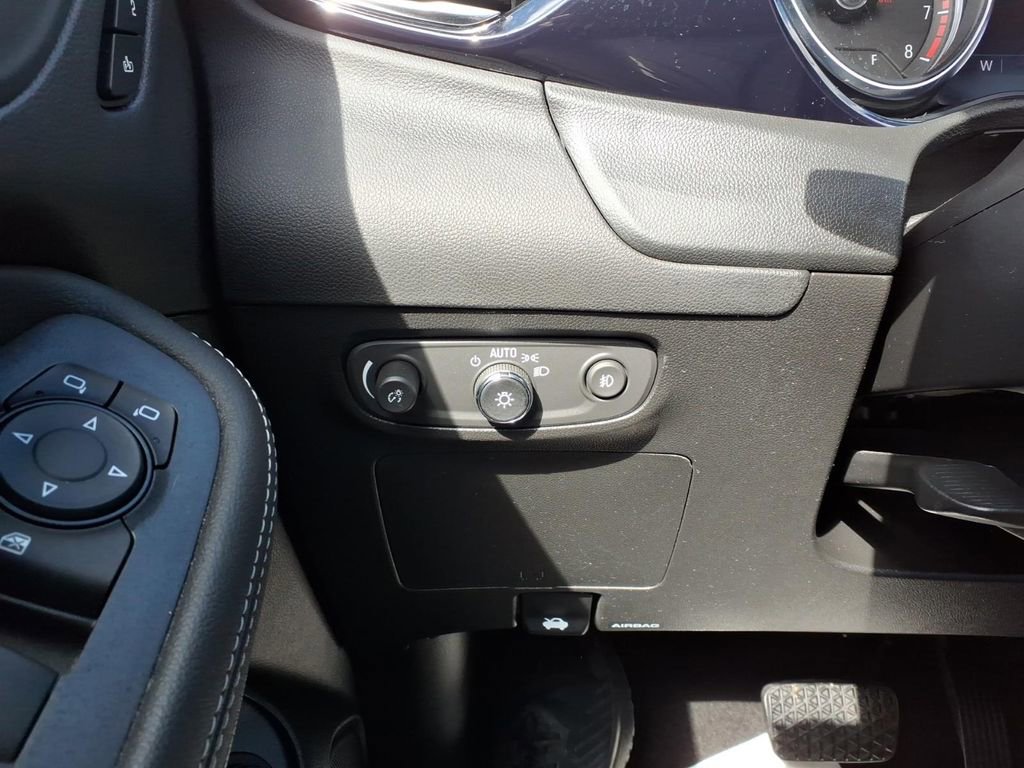 Used 2023 Buick Encore GX Essence w/ Experience Buick Package AWD/4WD image 14