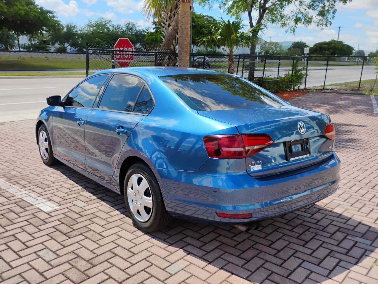 Used 2016 Volkswagen Jetta S FWD image 3