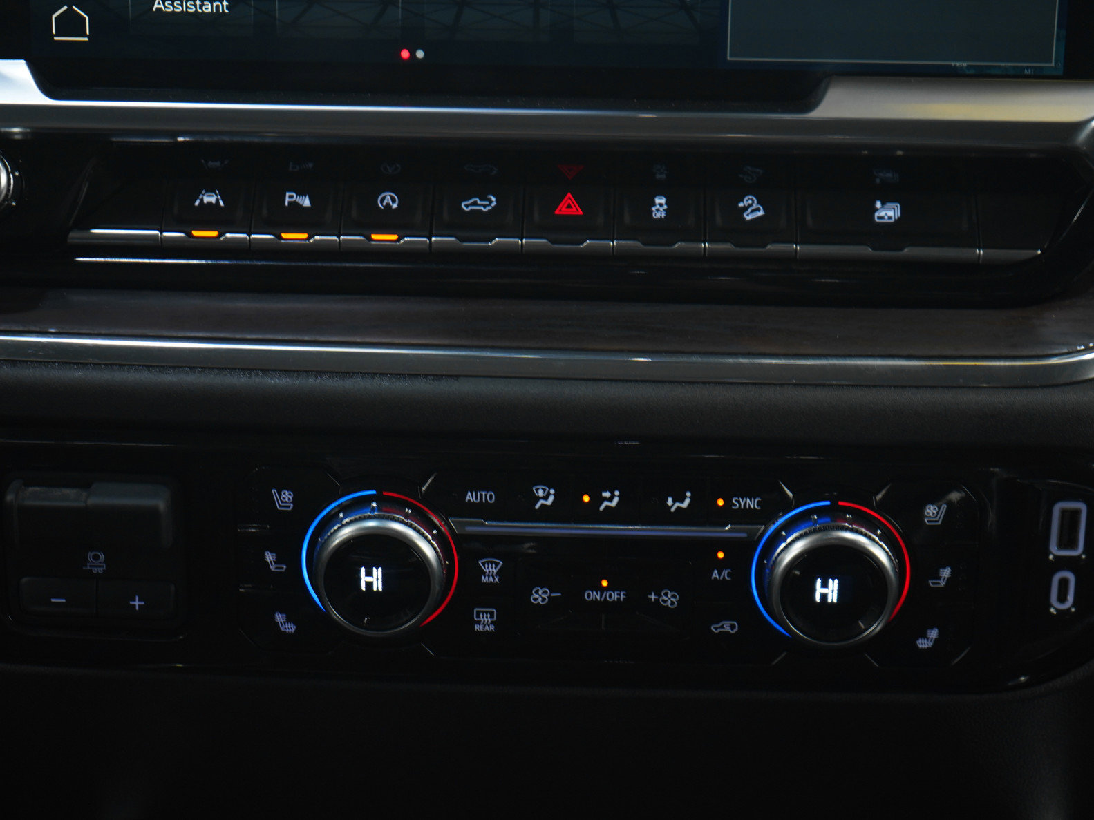 Used 2023 GMC Sierra 1500 SLT w/ SLT Premium Plus Package image 19